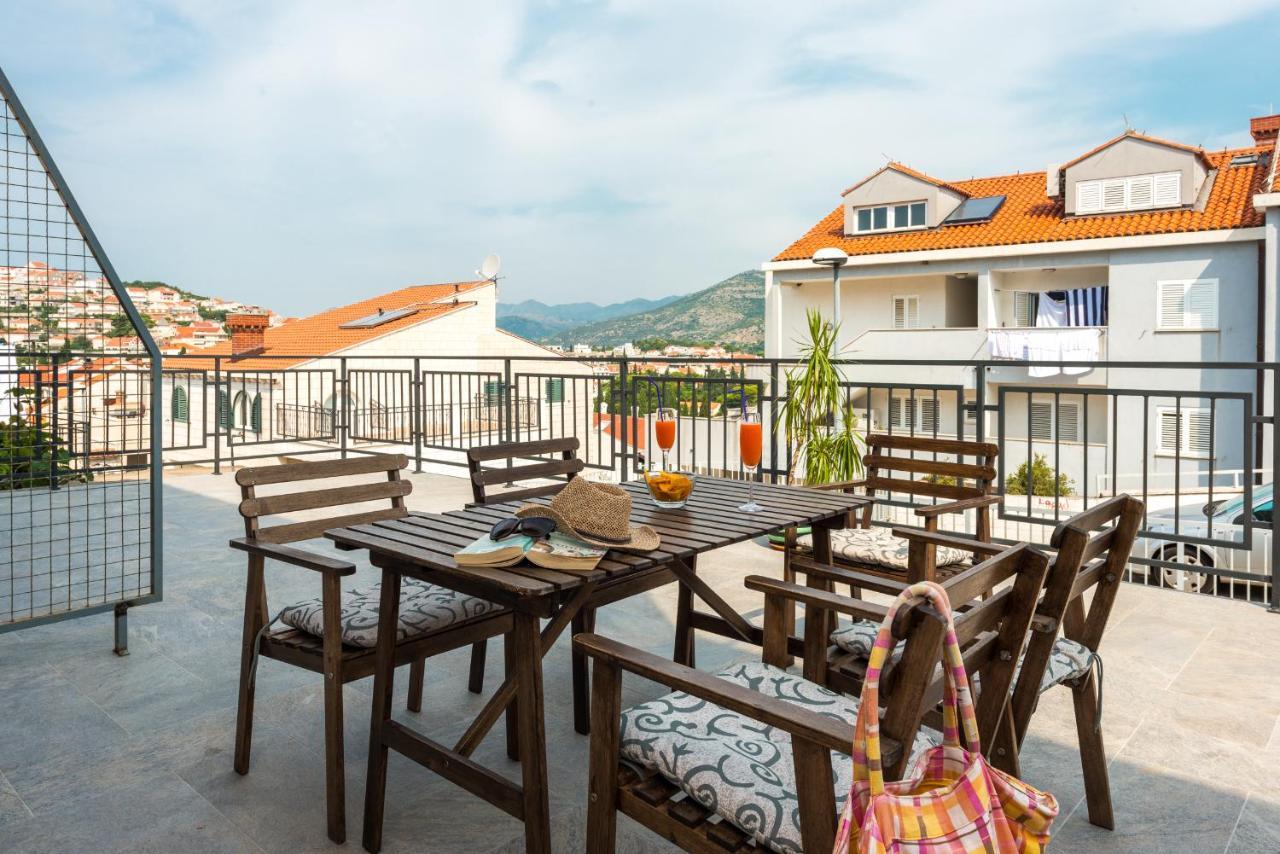 Apartments Marivo Lapad Дубровник Екстериор снимка