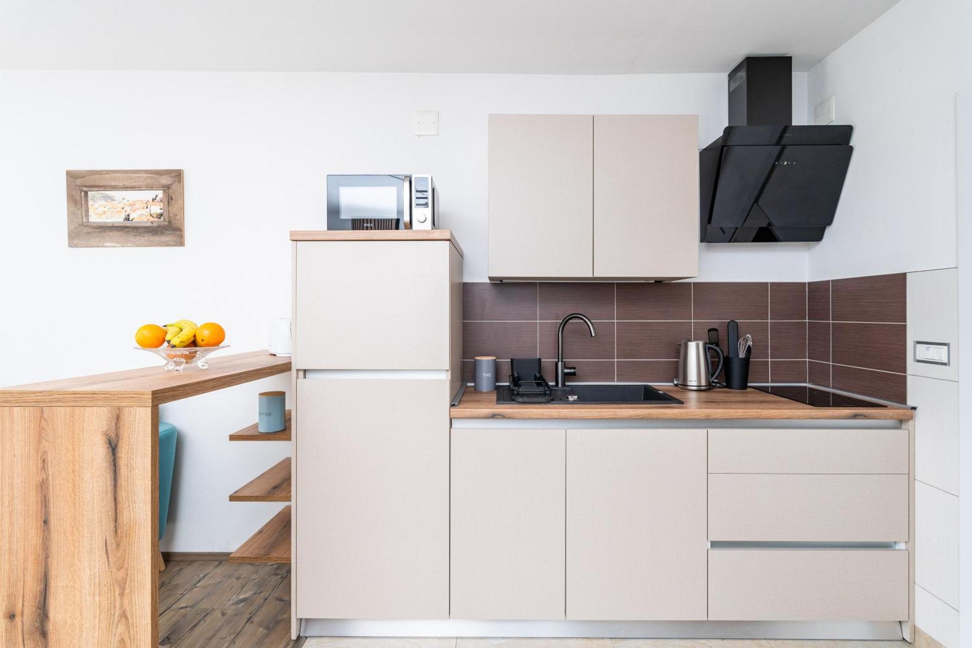 Apartments Marivo Lapad Дубровник Екстериор снимка