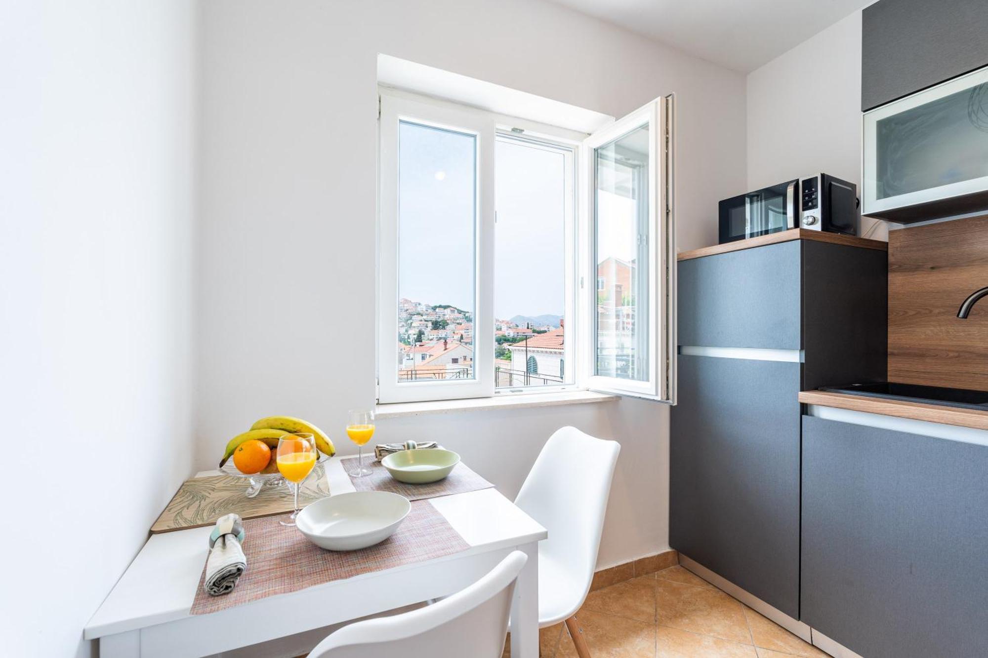Apartments Marivo Lapad Дубровник Екстериор снимка