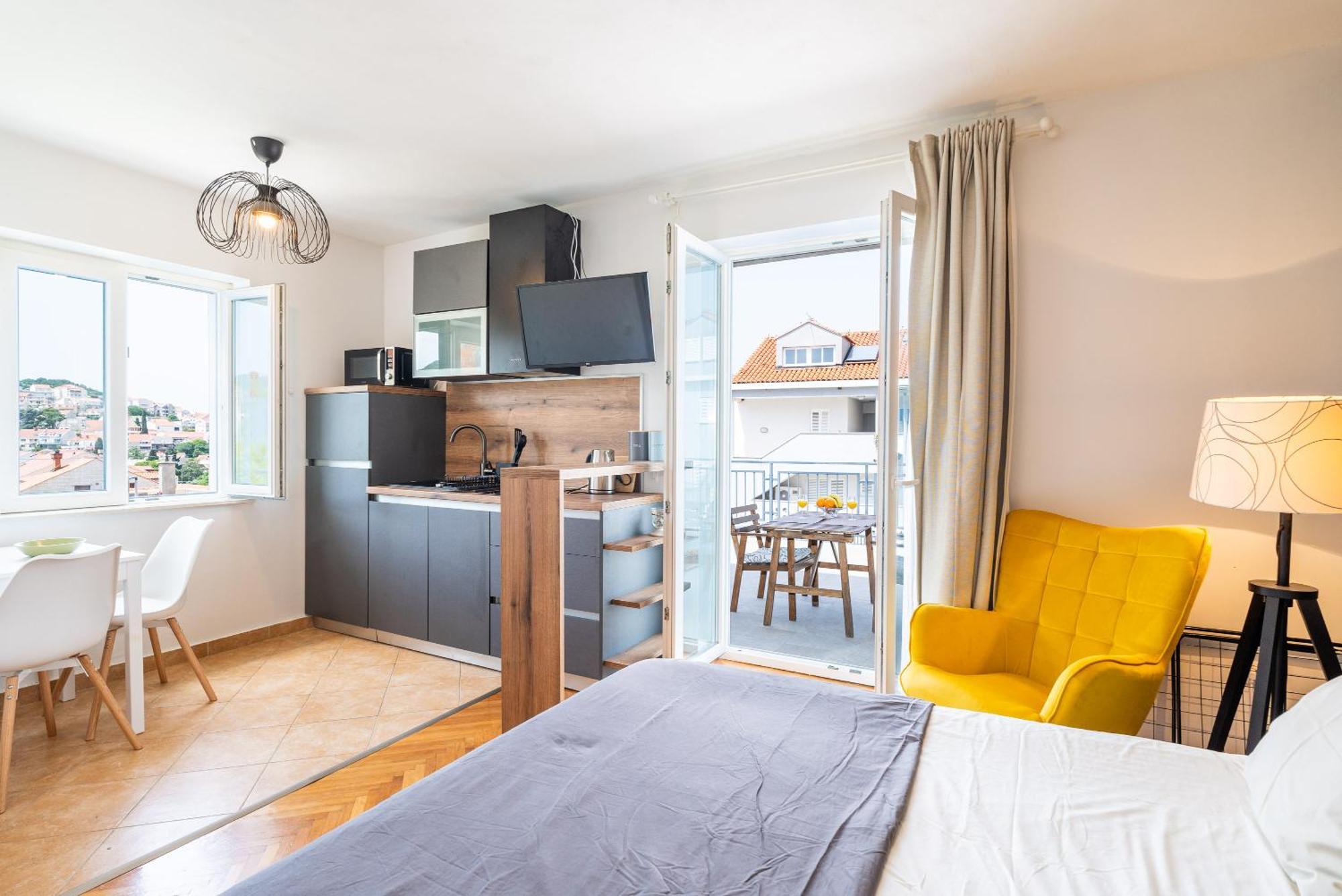 Apartments Marivo Lapad Дубровник Екстериор снимка